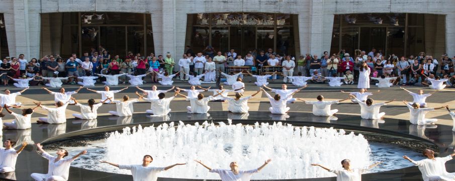 Buglisi Dance Theatre encircling the fountain on the Josie Robertson Plaza 