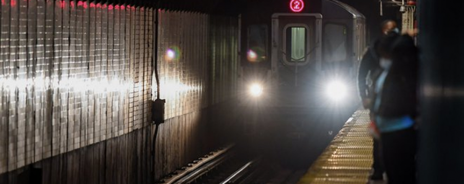 2 train approaching station