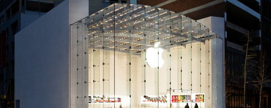 Apple Closes New York City Stores; Limits Services