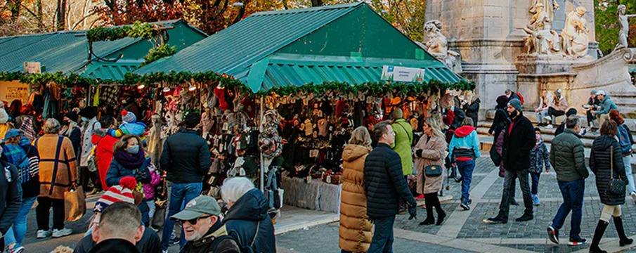 Lincoln Square is a Unique Holiday Shopping Destination 